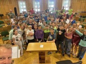 TMK Allhartsberg trifft Volksschule im Farbengarten